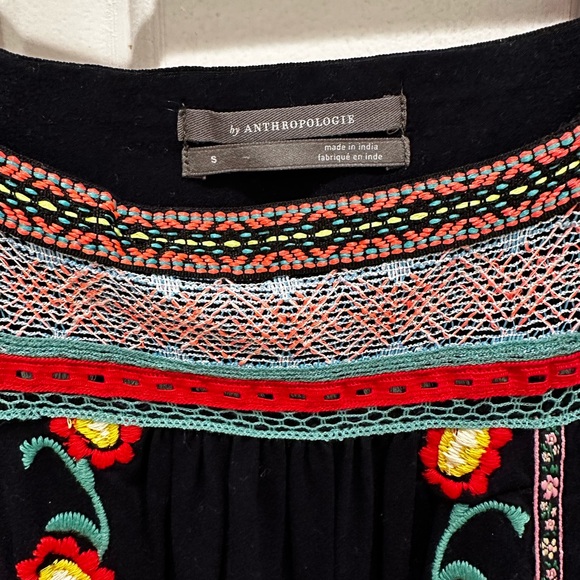 Anthropologie Dakota Embroidered top size small - Picture 5 of 6